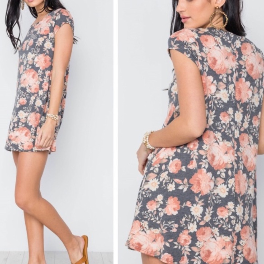 NWT Short Sleeve Floral Tunic - Picture 2 of 2
